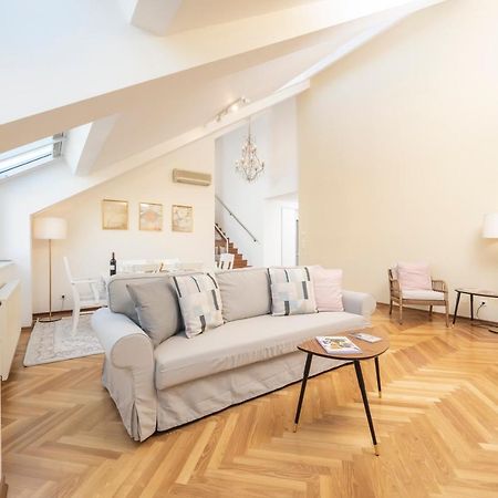 Penthouse Staatsoper Apartment Виена Екстериор снимка