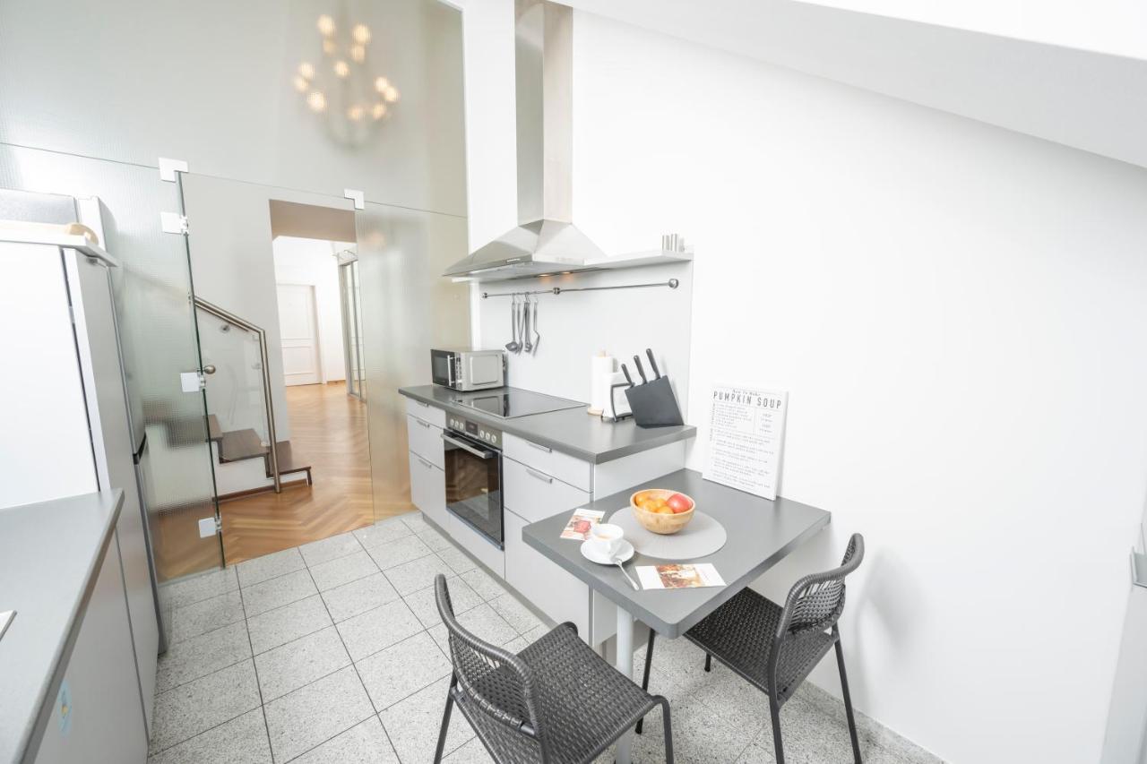 Penthouse Staatsoper Apartment Виена Екстериор снимка