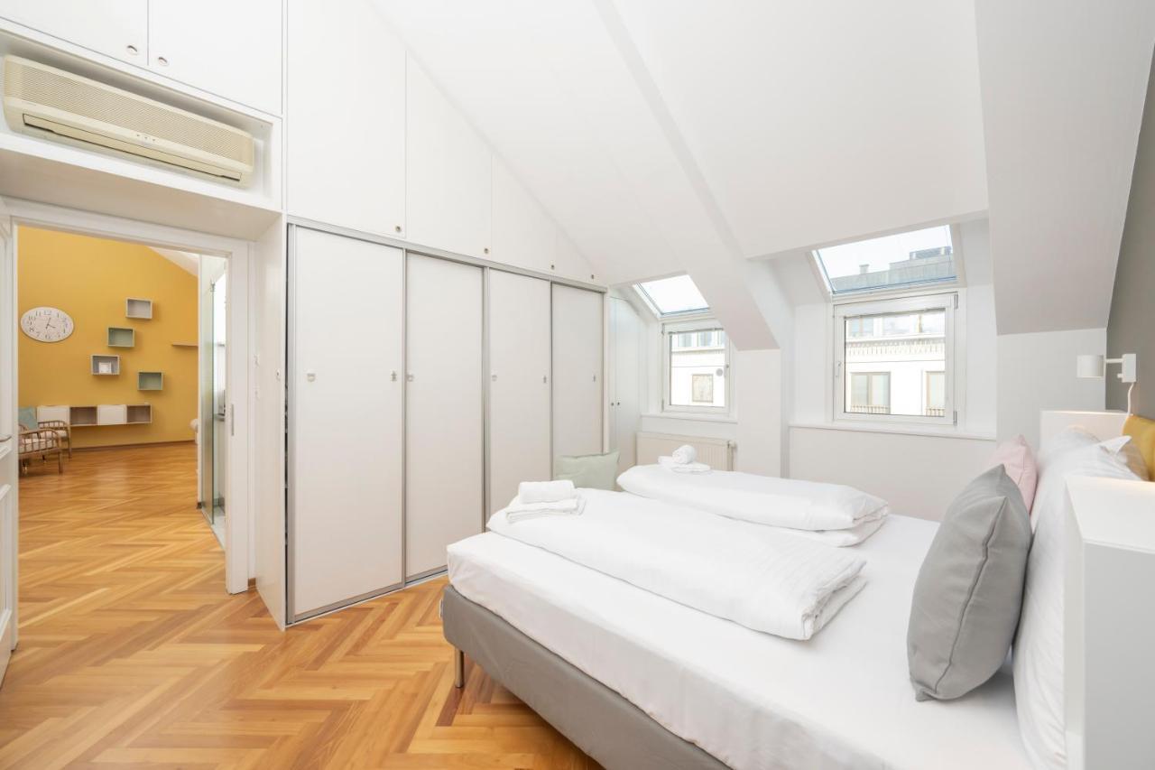 Penthouse Staatsoper Apartment Виена Екстериор снимка